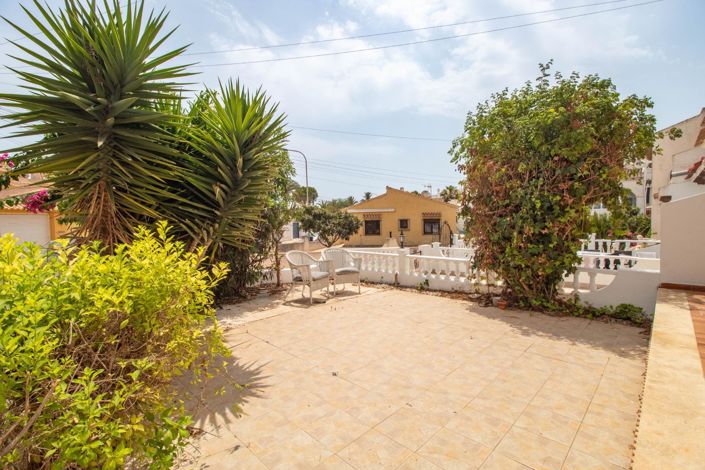 Image No.2-Bungalow de 2 chambres à vendre à Torrevieja