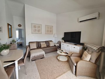 78657lomasgolfvillamartintopfloorapartment23