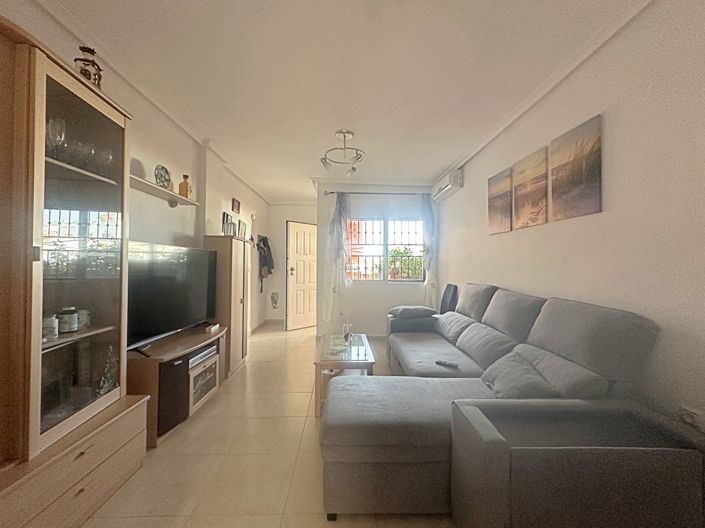 Image No.5-Bungalow de 2 chambres à vendre à Torrevieja