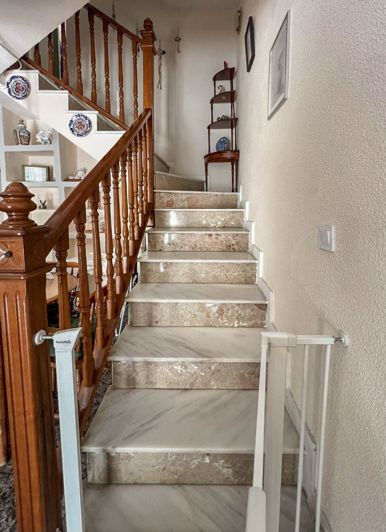 Image No.20-3 Bed Townhouse for sale