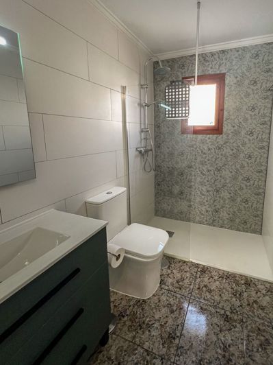 Image No.25-3 Bed Townhouse for sale