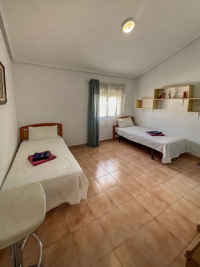 Image No.27-3 Bed Townhouse for sale