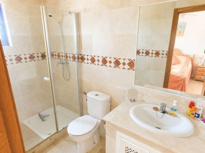Image No.19-2 Bed Apartment for sale