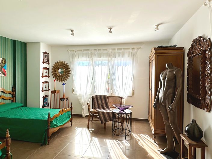 Image No.13-2 Bed Apartment for sale