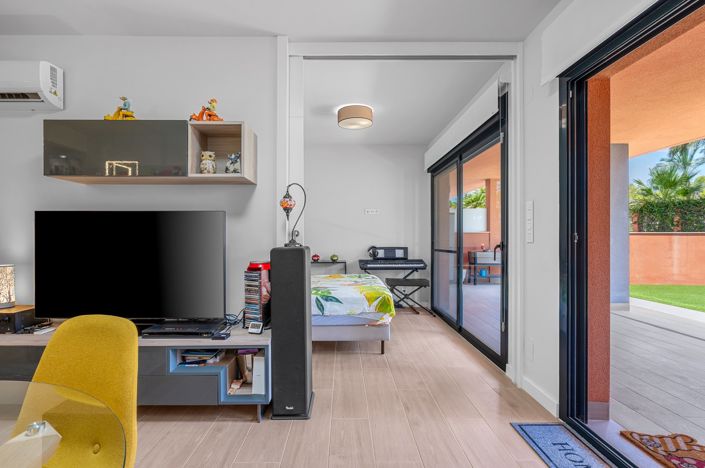 Image No.20-2 Bed Apartment for sale