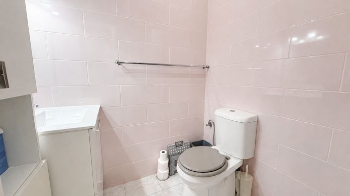 Image No.12-2 Bed Bungalow for sale