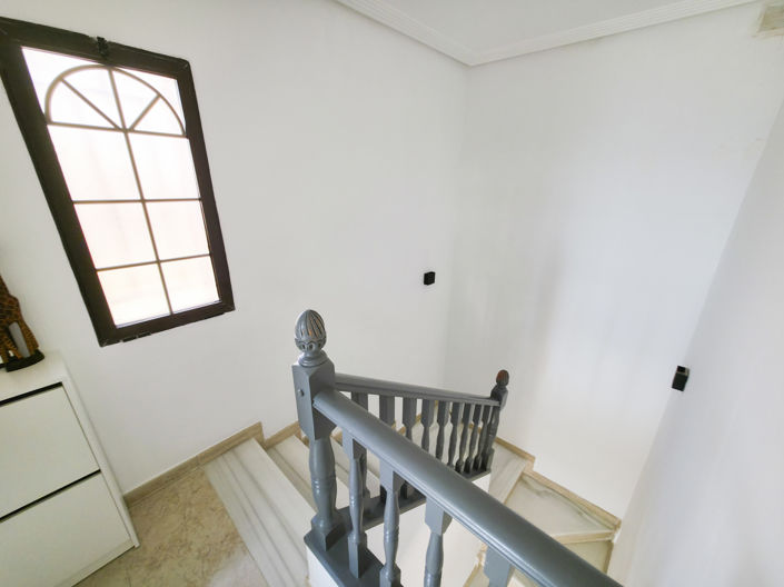 Image No.10-2 Bed Villa for sale