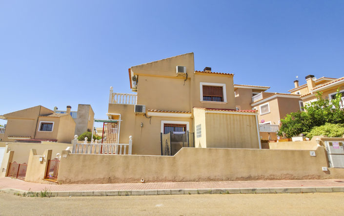 Image No.20-2 Bed Villa for sale