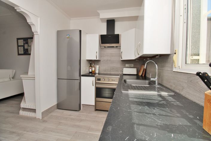 Image No.12-2 Bed Apartment for sale