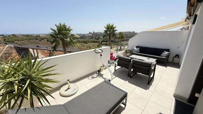 Image No.33-3 Bed Townhouse for sale