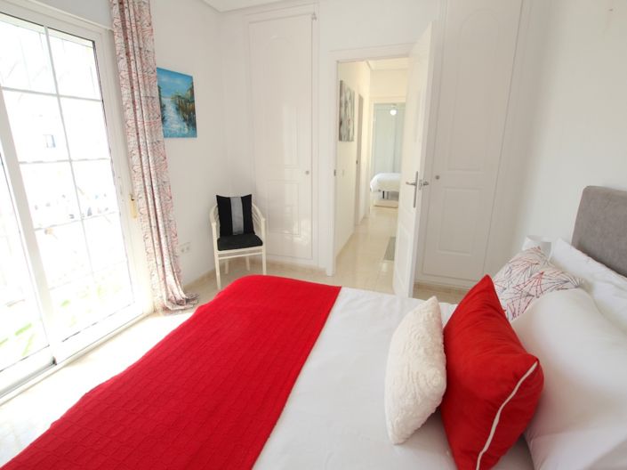 Image No.24-3 Bed Townhouse for sale