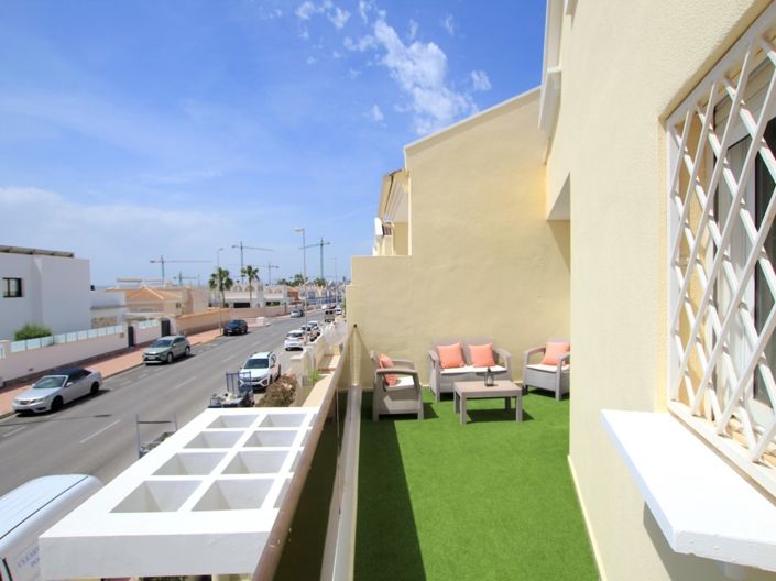 Image No.32-3 Bed Townhouse for sale