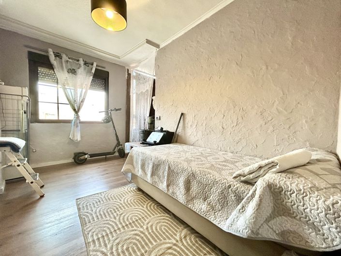 Image No.16-4 Bed Apartment for sale