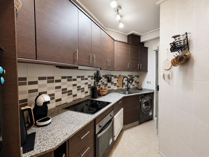 Image No.10-3 Bed Apartment for sale