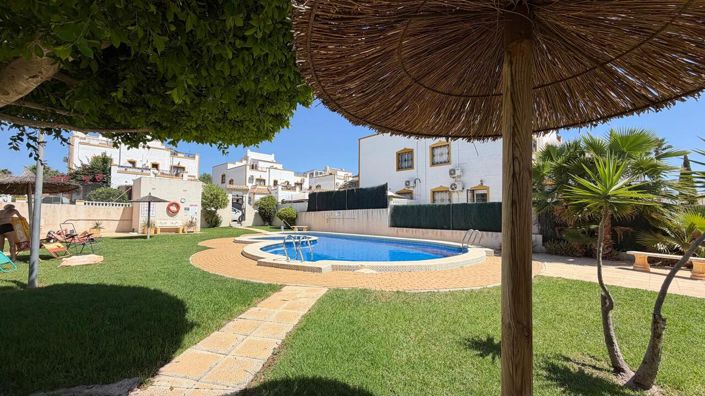 Image No.12-3 Bed Townhouse for sale