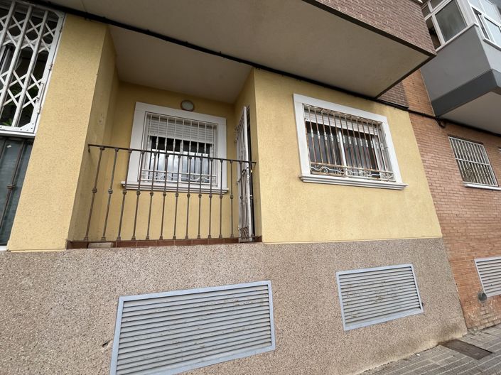 Image No.20-2 Bed Apartment for sale