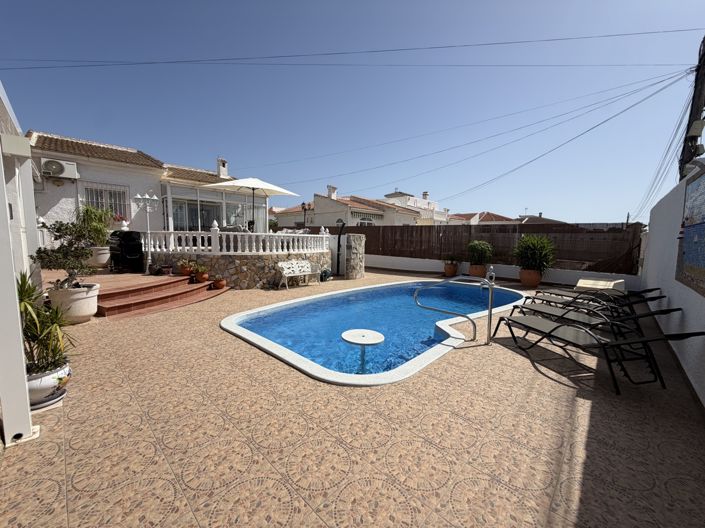 Image No.39-3 Bed Bungalow for sale