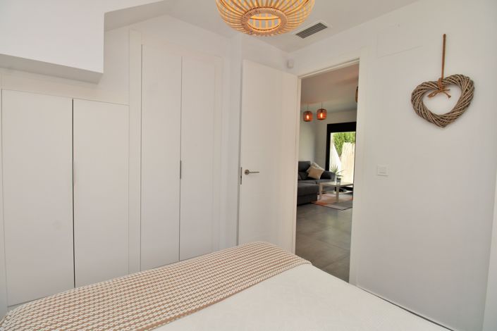 Image No.13-3 Bed Villa for sale