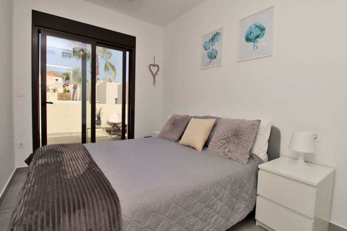 Image No.15-3 Bed Villa for sale