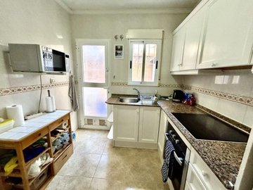 town-house-in-la-zenia-9-large