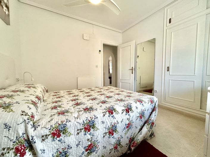 Image No.18-5 Bed Villa for sale