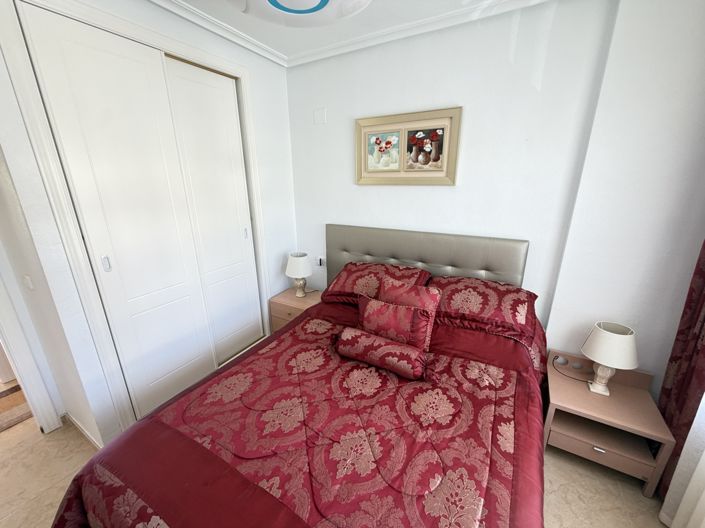 Image No.17-2 Bed Townhouse for sale