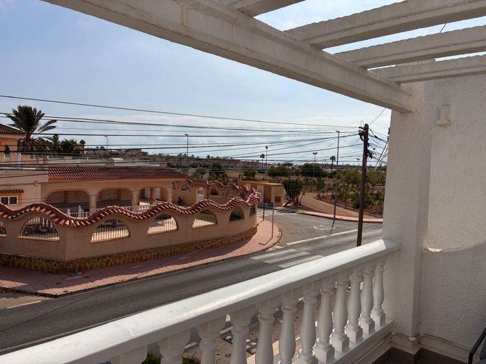 Image No.28-2 Bed Apartment for sale