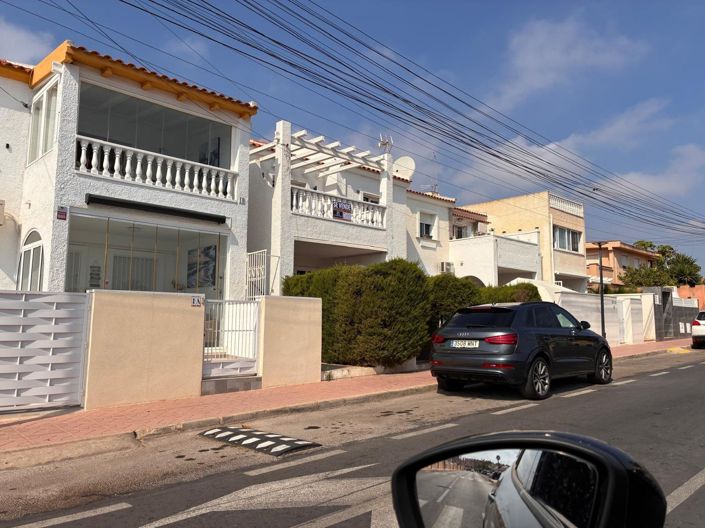 Image No.32-2 Bed Apartment for sale
