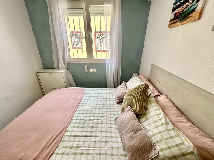 Image No.18-3 Bed Townhouse for sale