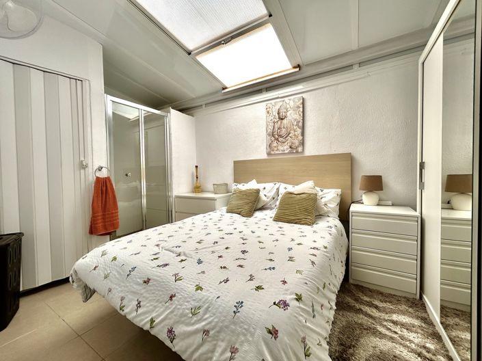 Image No.21-3 Bed Townhouse for sale
