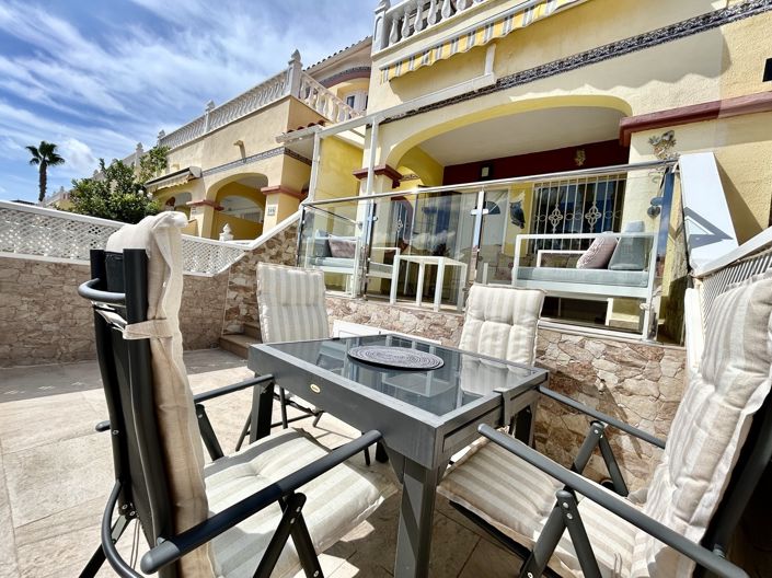 Image No.24-3 Bed Townhouse for sale
