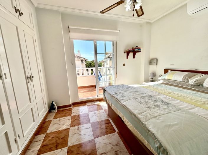 Image No.13-2 Bed Townhouse for sale