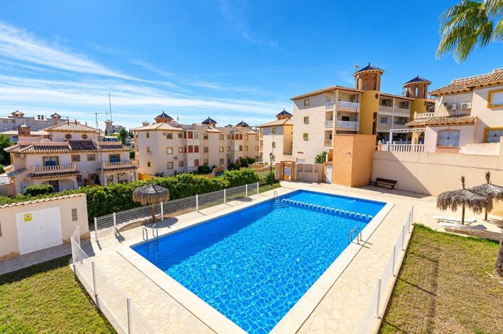 Image No.3-2 Bed Townhouse for sale