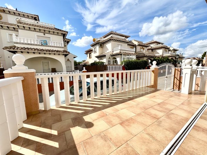 Image No.31-2 Bed Townhouse for sale