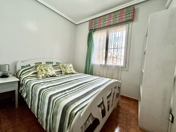 Image No.14-2 Bed Townhouse for sale