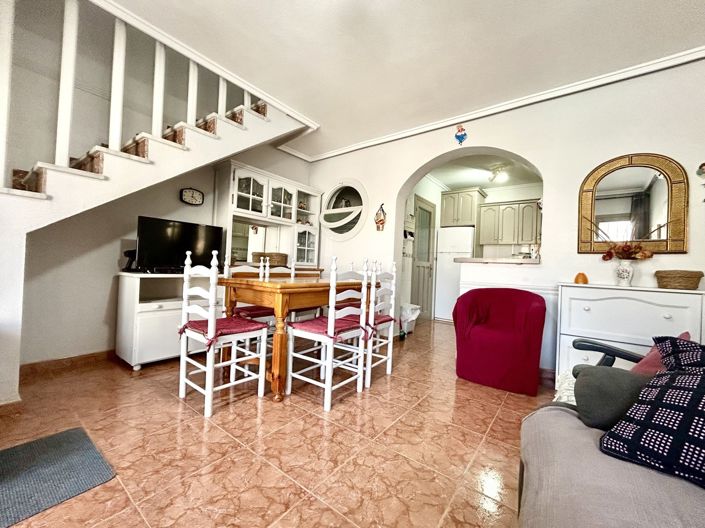 Image No.6-2 Bed Townhouse for sale