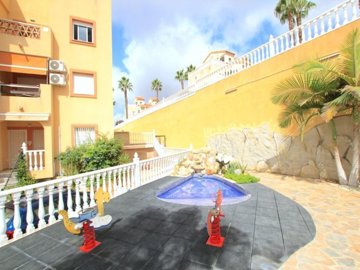town-house-in-villamartin-3-large