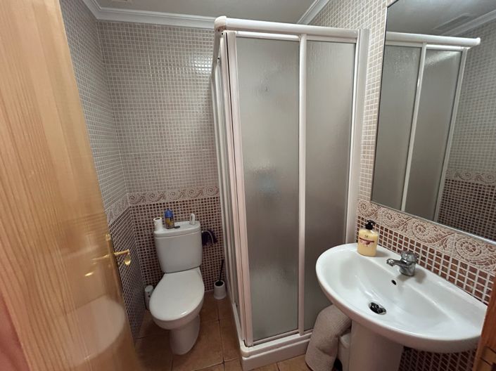 Image No.16-2 Bed Apartment for sale