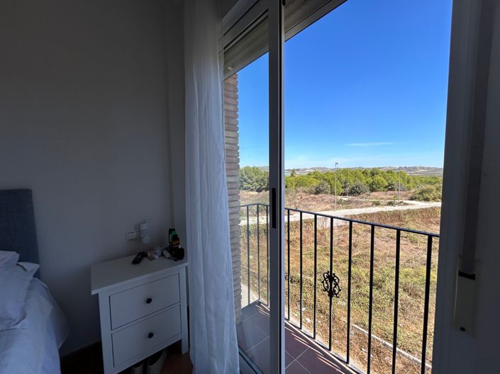 Image No.25-2 Bed Apartment for sale