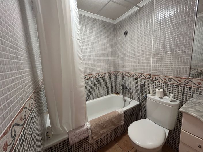 Image No.27-2 Bed Apartment for sale