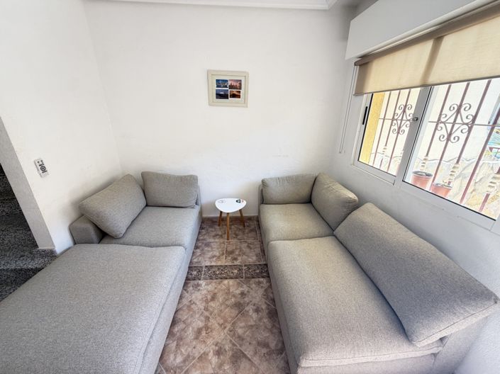 Image No.5-3 Bed Townhouse for sale