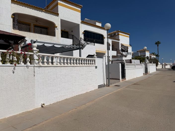 Image No.20-2 Bed Apartment for sale