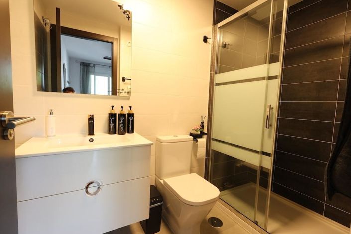 Image No.13-2 Bed Apartment for sale