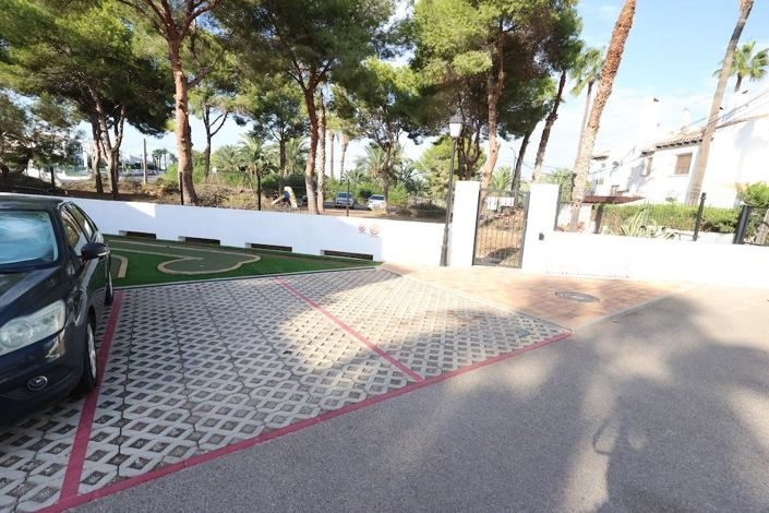 Image No.23-2 Bed Apartment for sale