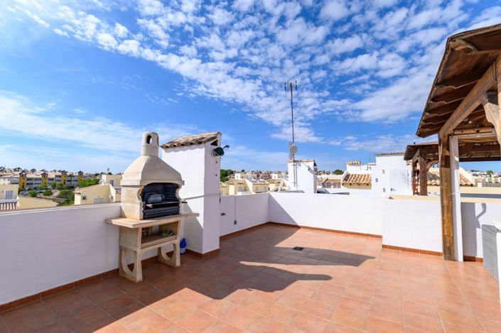 Image No.16-2 Bed Apartment for sale