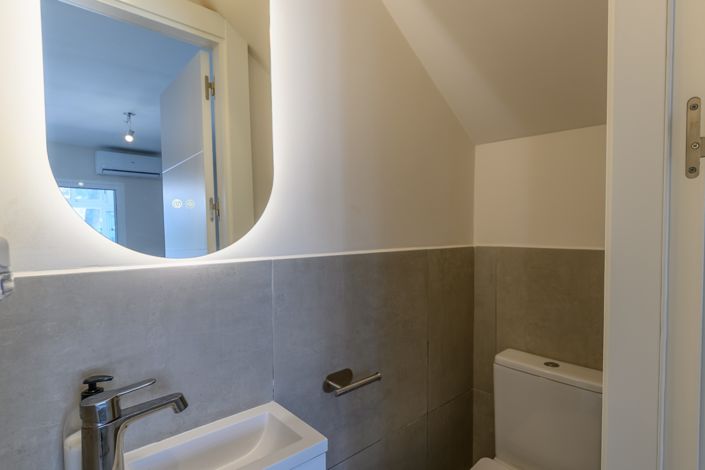 Image No.10-2 Bed Townhouse for sale