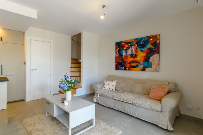 Image No.5-2 Bed Townhouse for sale