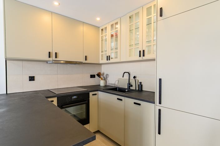 Image No.6-2 Bed Townhouse for sale