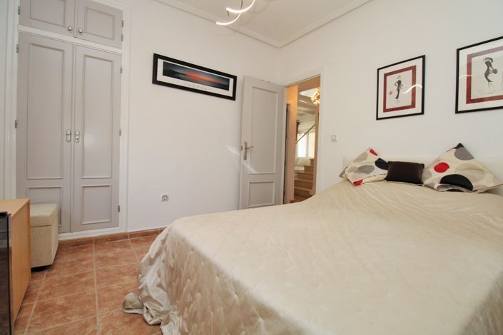 Image No.15-3 Bed Villa for sale