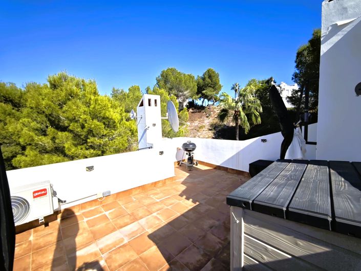 Image No.19-2 Bed Apartment for sale